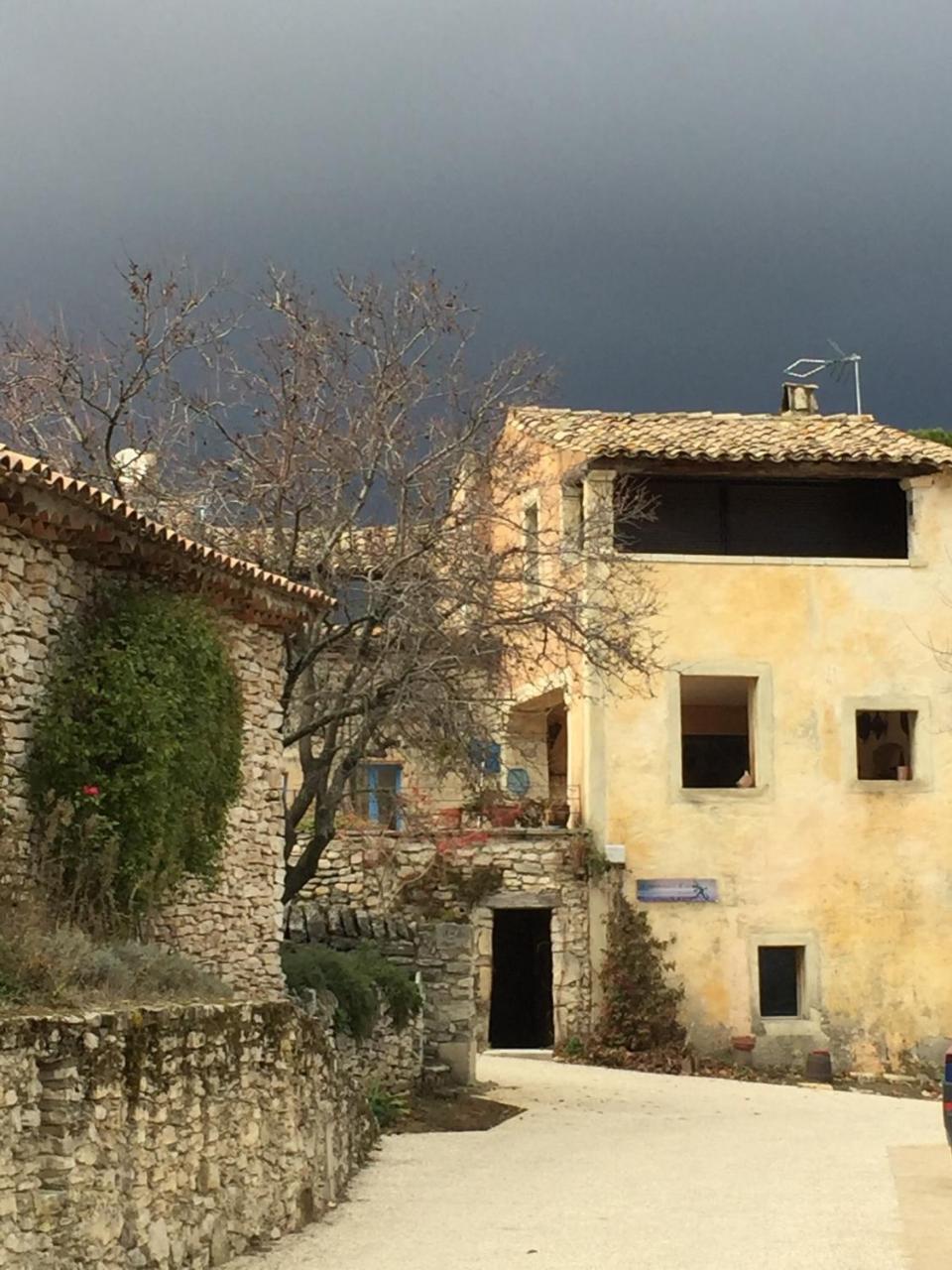 La Salamandre Bleue Villa Chantemerle-lès-Grignan Eksteriør bilde
